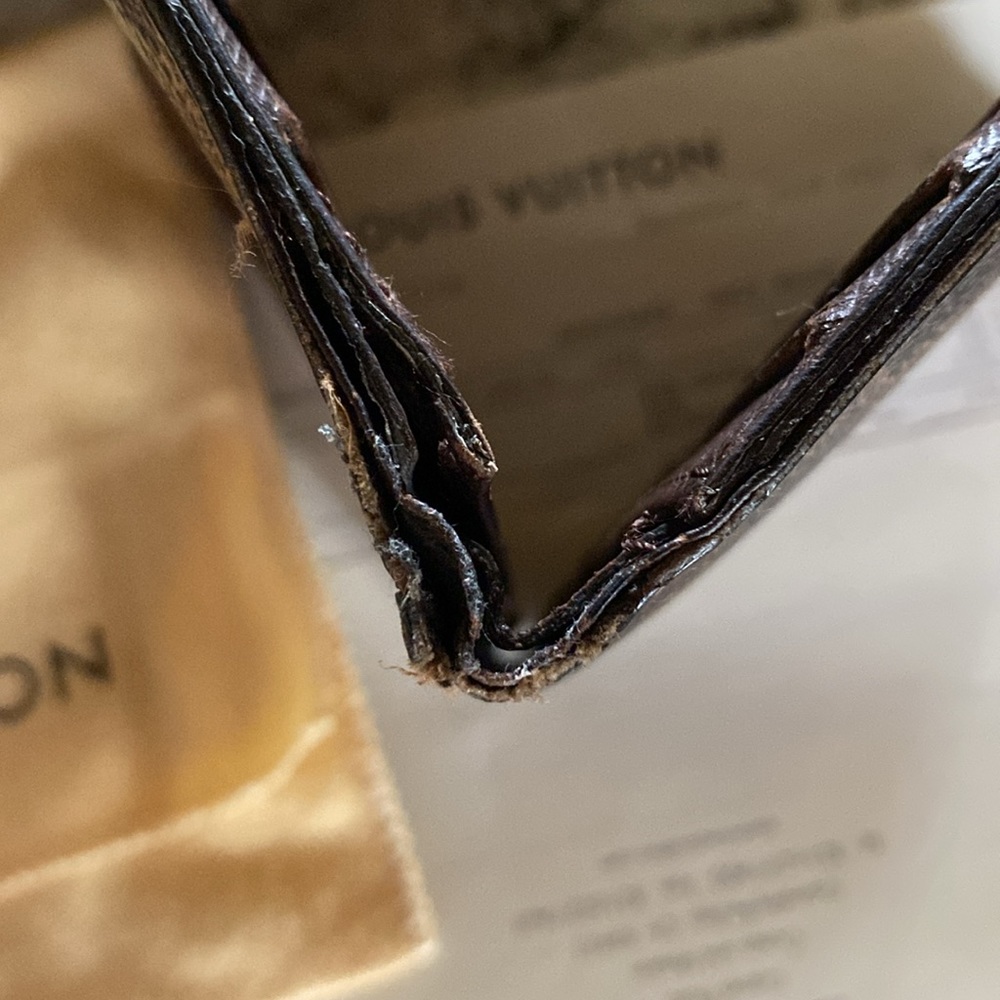 LOUIS VUITTON DAMIER MENS WALLET - Picture 8 of 13